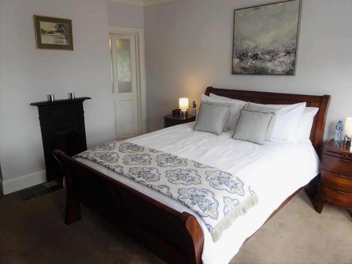 Holiday home Moonfleet House *